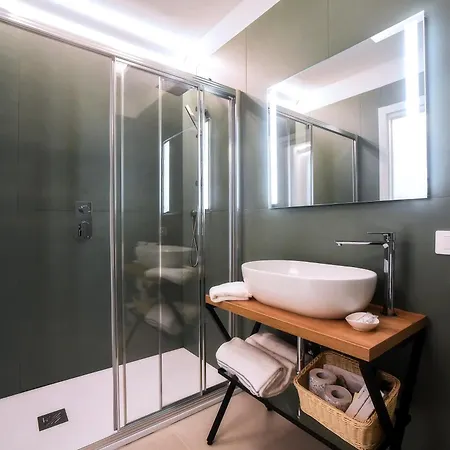 Garden Ξενοδοχείο 3*