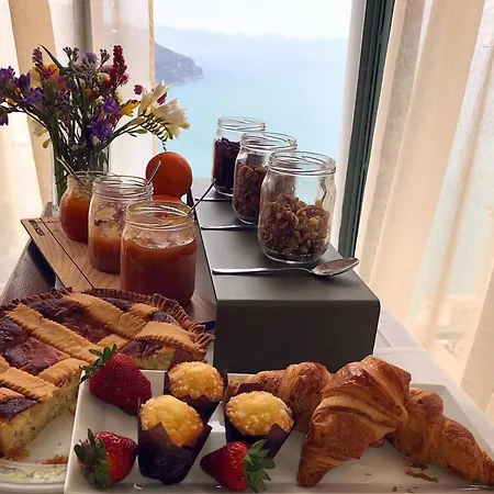 Garden 3* Ραβέλλο