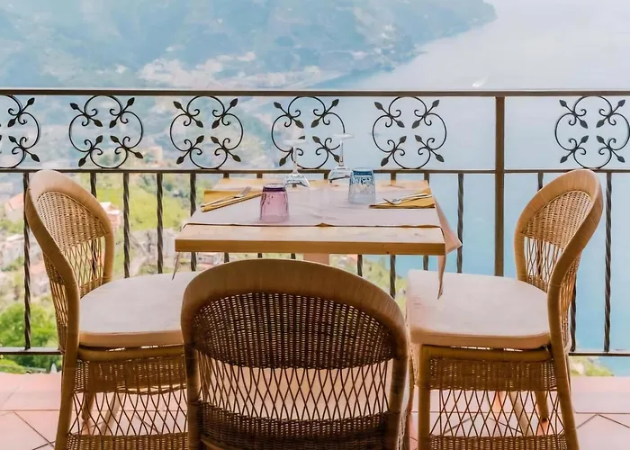 Отель Garden Равелло