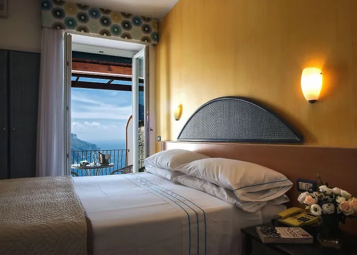 Отель Garden 3*