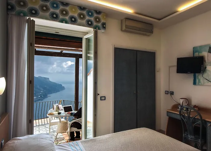 Отель Garden Равелло